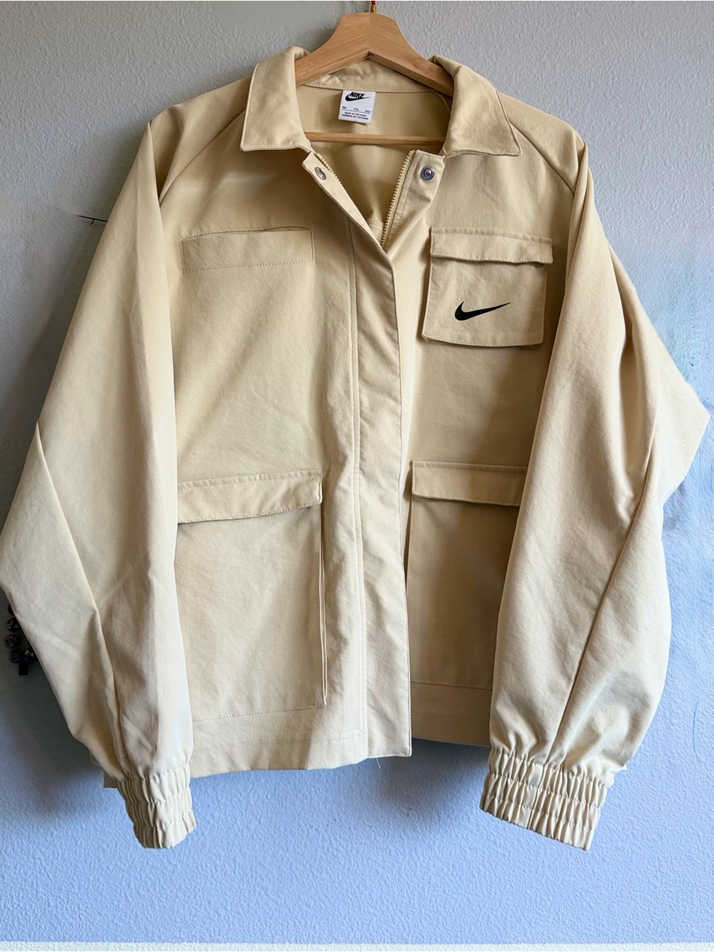 Nike Pastel Yellow Utility Jacket Women’s XXL UNIQUE style! LIKE NEW $ 31